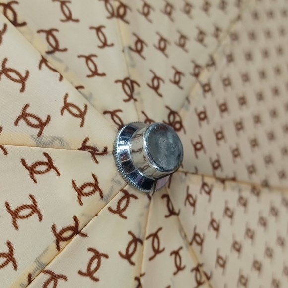 Vintage Umbrella - Picture 5 of 11